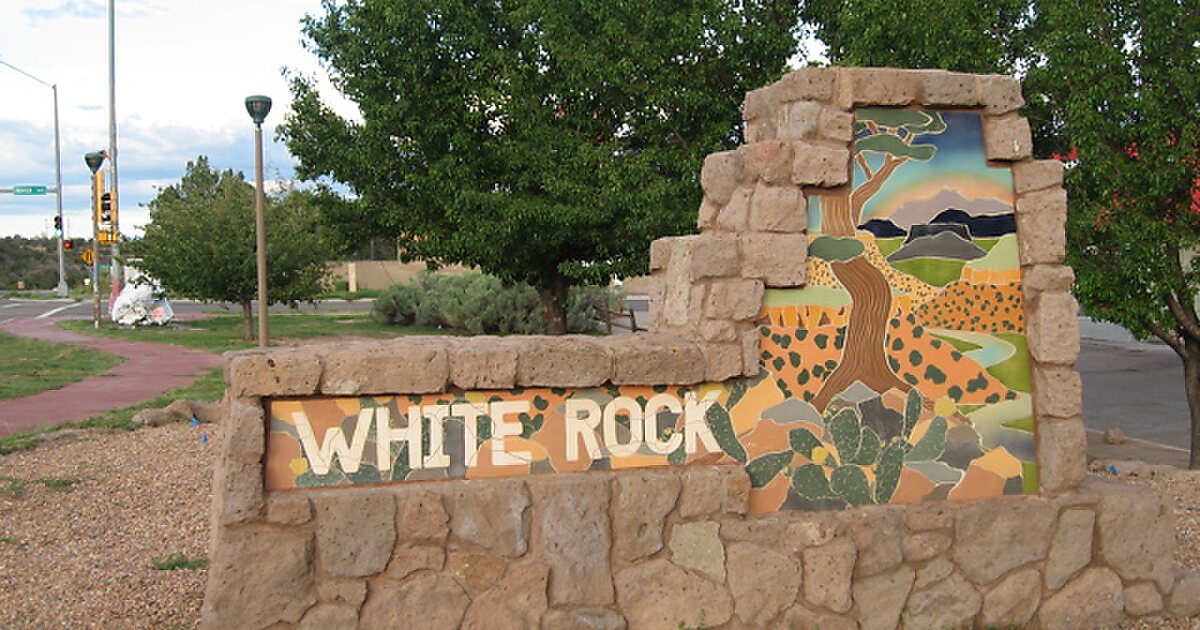 White rock s. Уайт рок город. White Rock Overlook Park. Wait Rock.