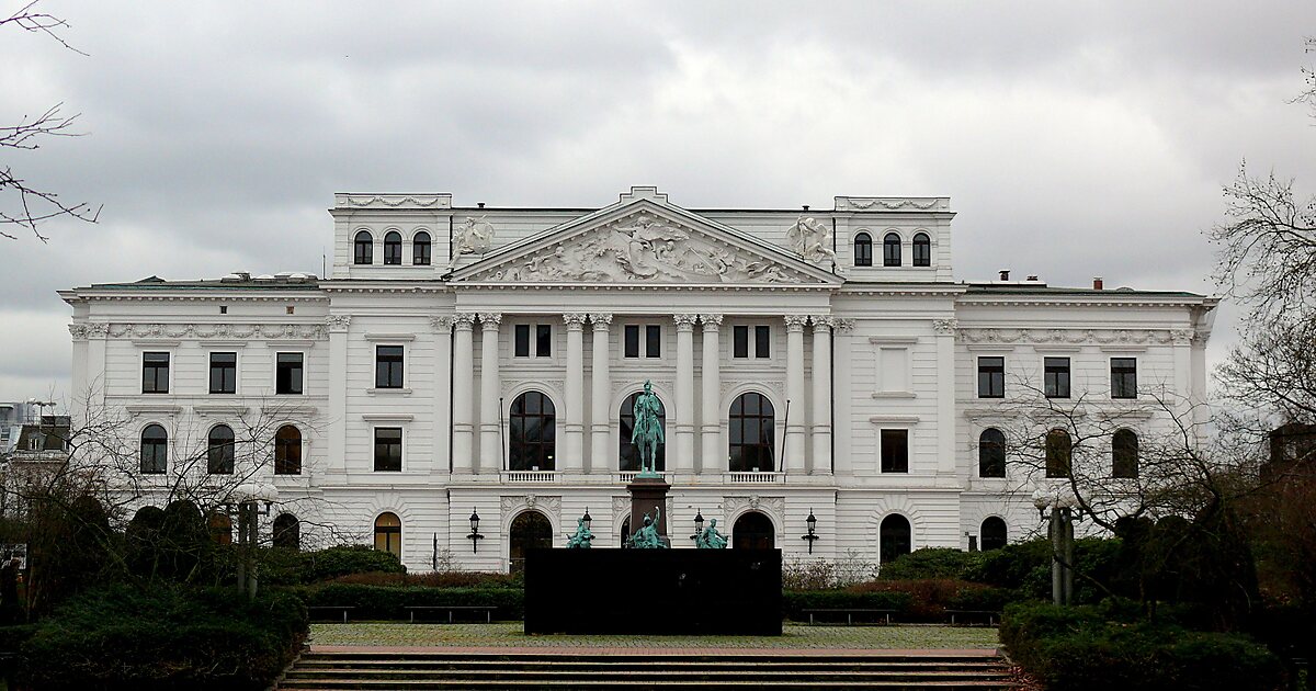 Altona City Hall in AltonaAltstadt, Deutschland Sygic Travel