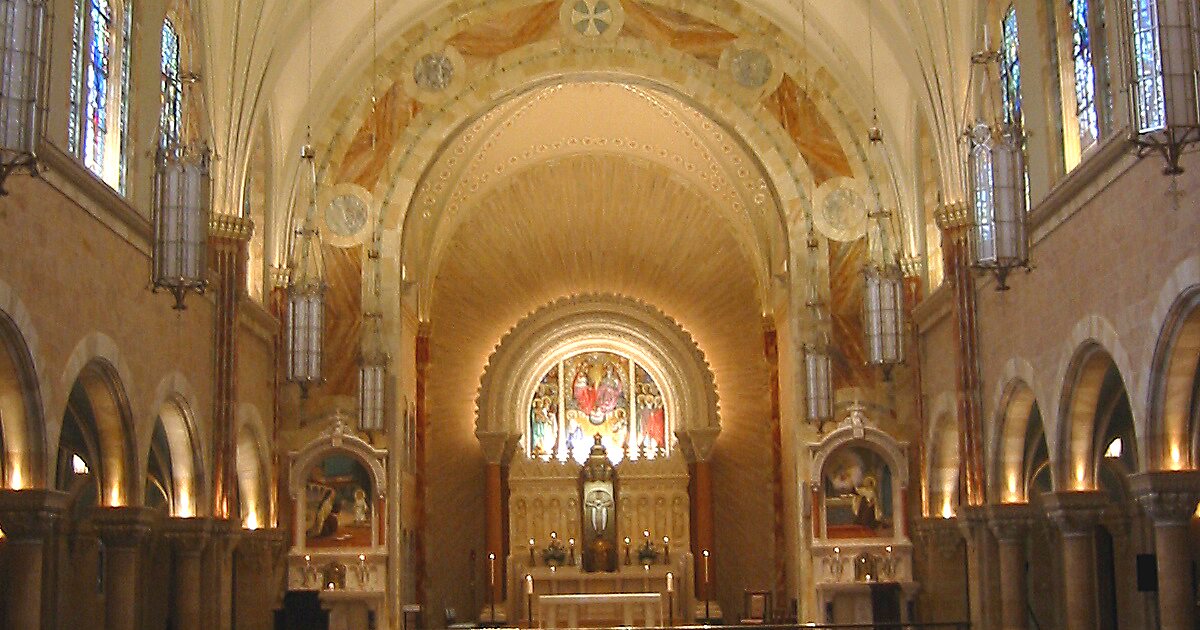 Holy Hill Basilica in Washington County, Wisconsin | Tripomatic