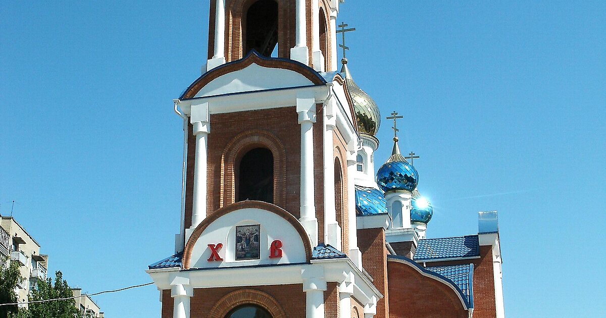 Азовский городской. Полковой храм Азовской иконы Божьей. Город Азов Церковь. Полковой храм Азовской иконы Божией Миассе. Новониколаевский храм Азовский район.