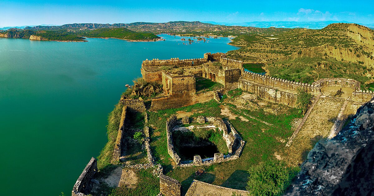 Ramkot Fort in Kashmir, Pakistan | Tripomatic