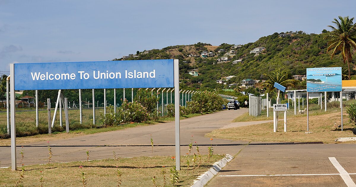 Union Island International Airport in Clifton, Union Island, Saint ...