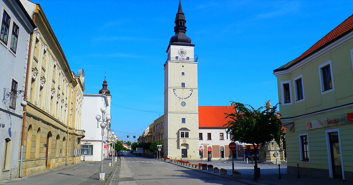 Trnava, 斯洛伐克的Town Tower | Tripomatic