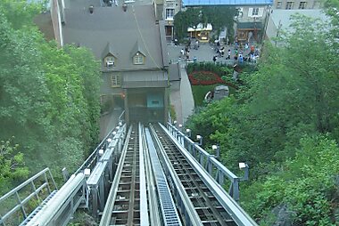 walking quebec city tourist map