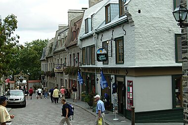 walking quebec city tourist map