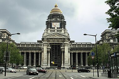 walking brussels tourist map