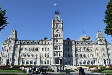 walking quebec city tourist map