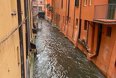 tourist map of bologna italy