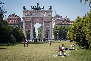 map of milan with tourist attractions