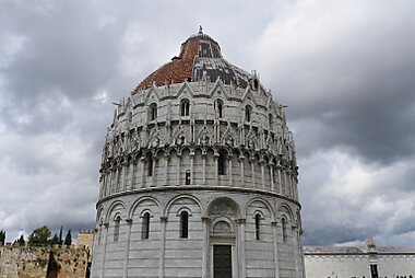 tourist map of pisa italy