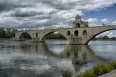 avignon map tourist