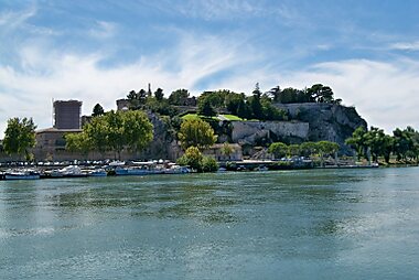 avignon map tourist