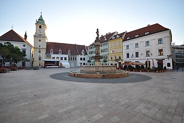 bratislava map tourist