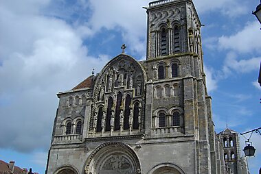 tourist attractions in bourgogne