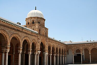 tourist map of tunisia