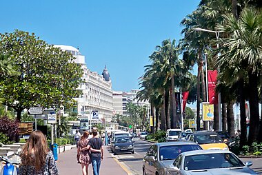 cannes tourist map