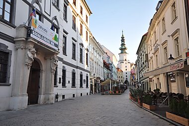 bratislava tourist map