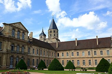 tourist attractions in bourgogne