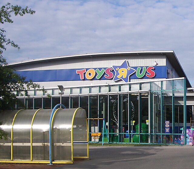 smyths toys ruhrpark