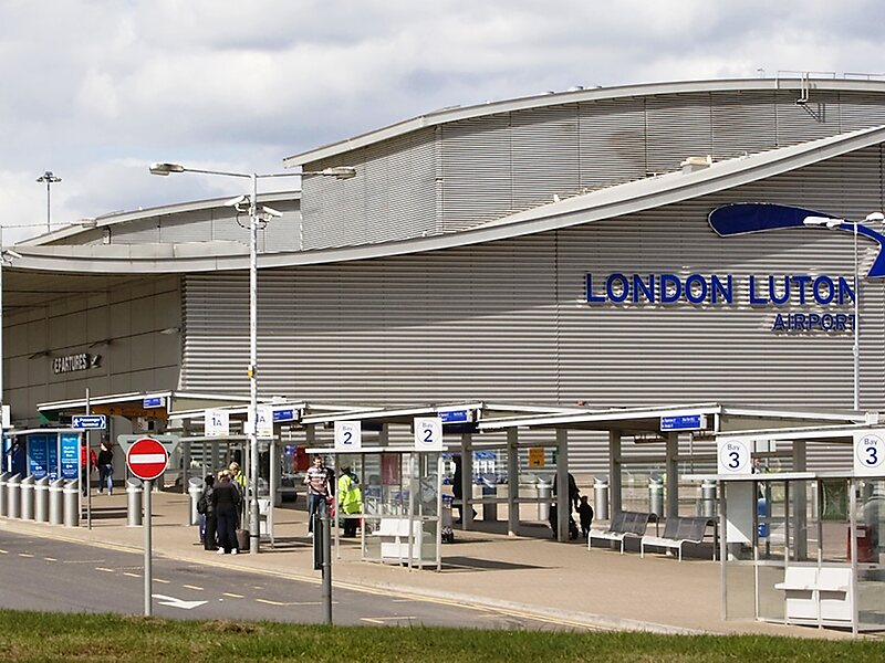 london luton travel information