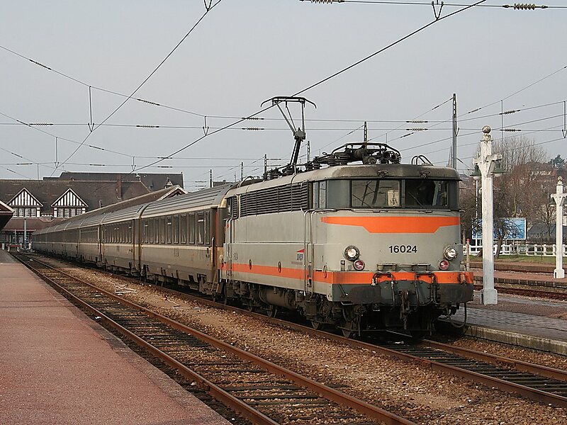Station Trouville-Deauville