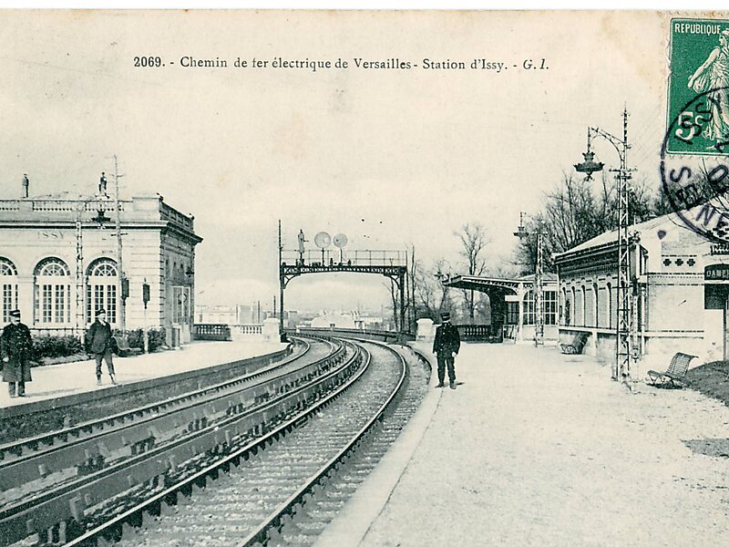 Gare d'IssyVal de Seine IssylesMoulineaux, France Sygic Travel