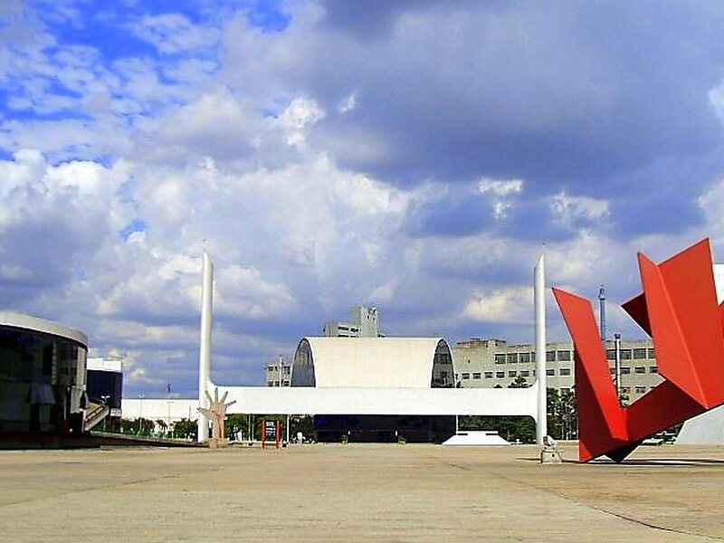 Latin Amerika Anıtı