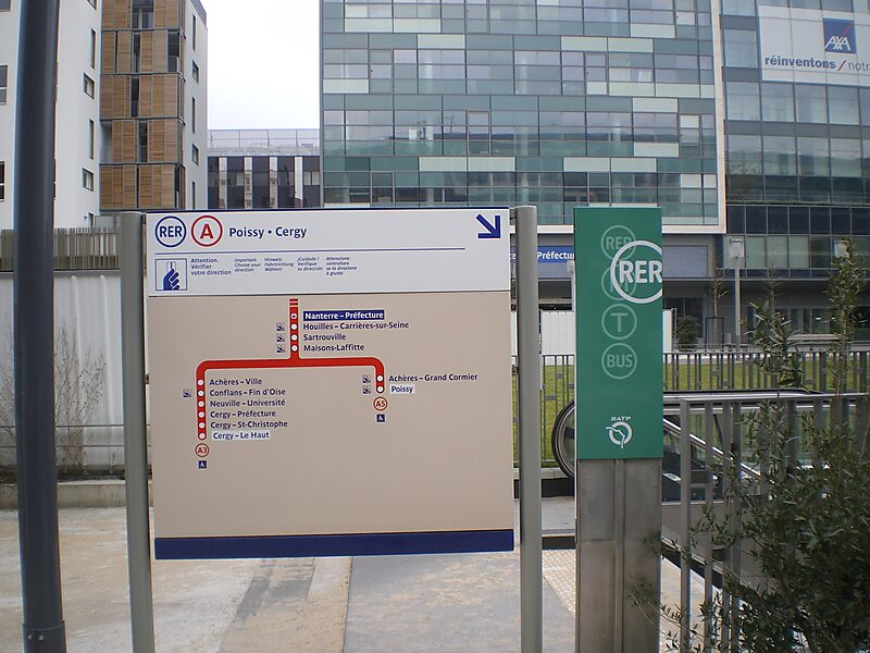 Estación de NanterrePréfecture en Nanterre Tripomatic