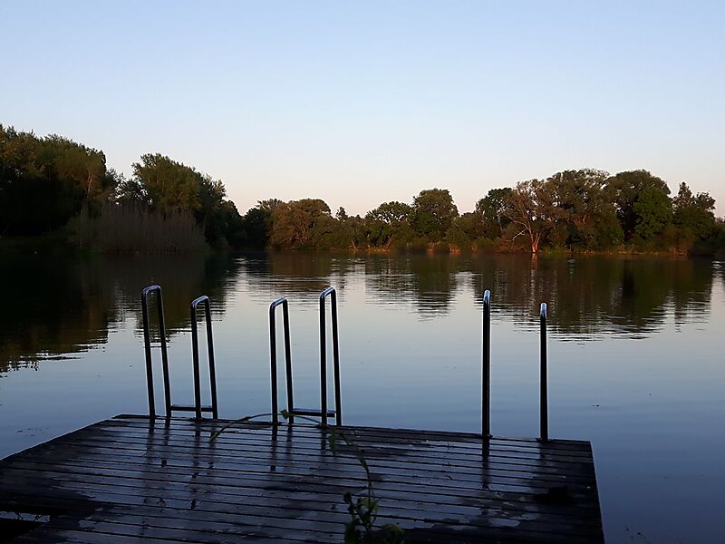 SiebenMeterTeich in Döhren, Hannover, Deutschland Sygic Travel