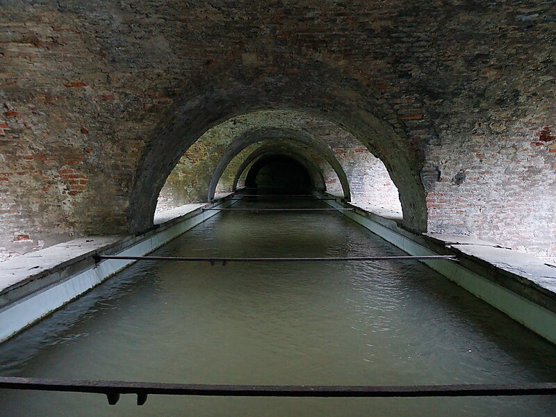 Aquädukt am Roten Tor