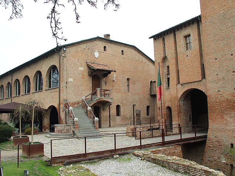 Castello di Formigine in Formigine, Italien Tripomatic