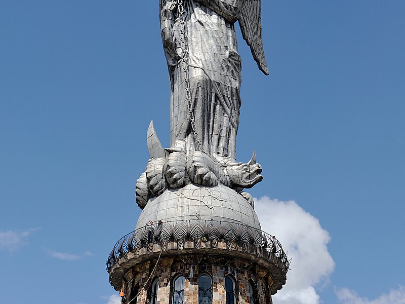 Panecillo Virgin