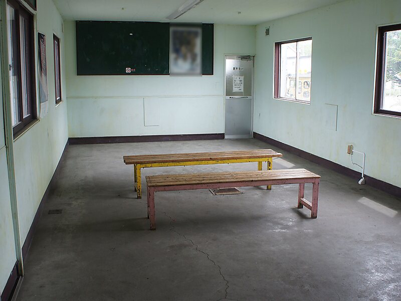 히가시아이노나이