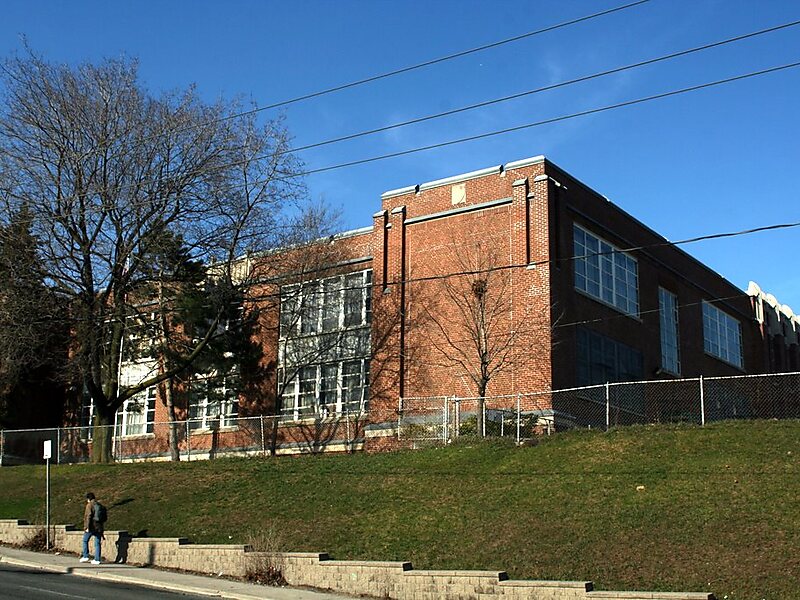 Lycée Français de Toronto in York, Toronto  Sygic Travel