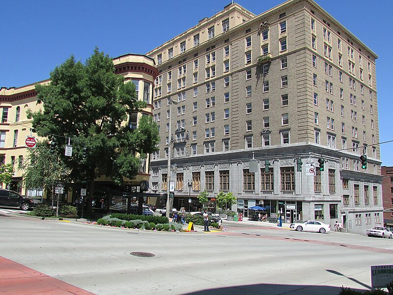 Old City Hall Historic District