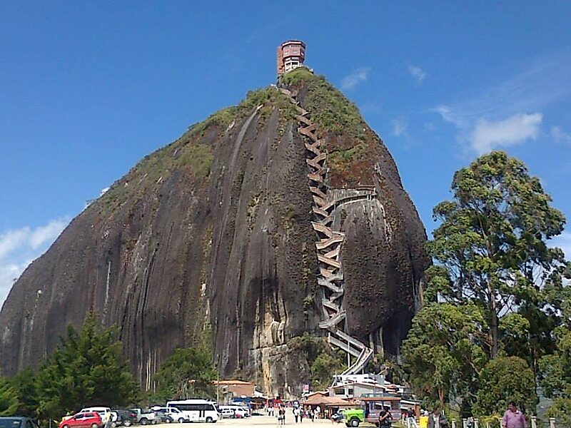 El Peñón de Guatapé - Guatapé, Colombia | Tripomatic