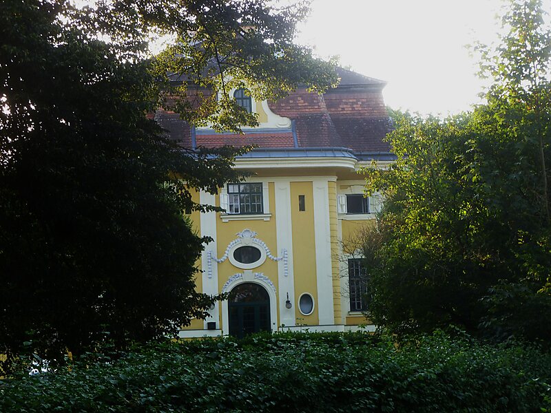 Schloss Auhof in Bezirk Eferding, Österreich Sygic Travel