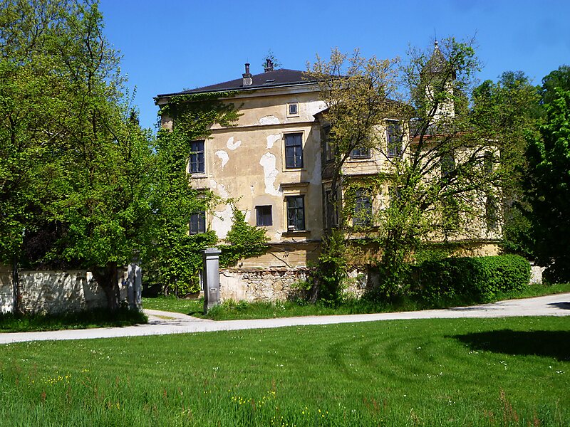 Schloss Auhof in Bezirk Perg, Österreich Sygic Travel