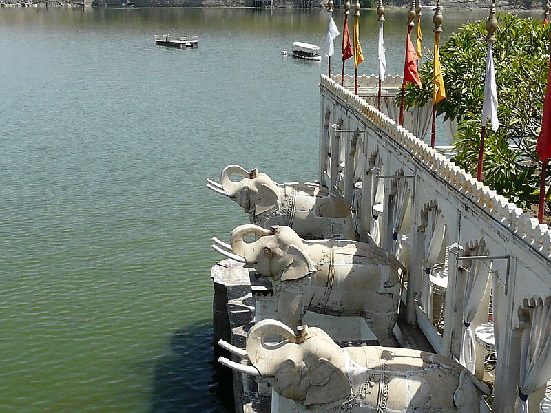 Lake Garden Palace In Udaipur India Sygic Travel