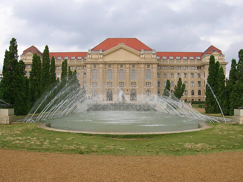 Universität Debrecen