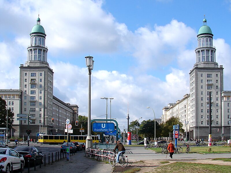 Frankfurter Tor in FriedrichshainKreuzberg, Berlin, Deutschland Sygic Travel