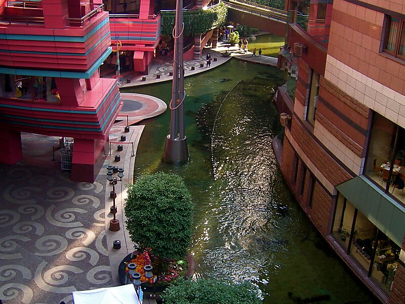 Canal City