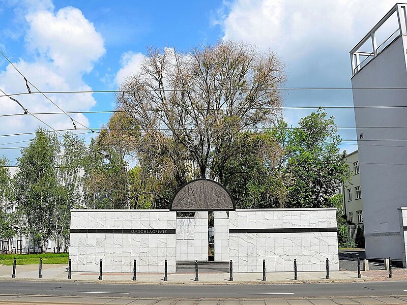 Umschlagplatz Monument