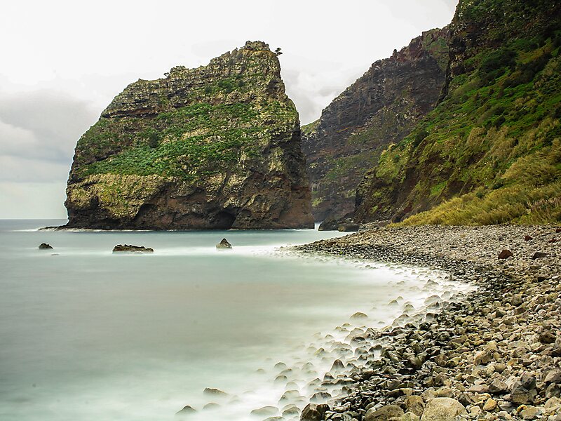 Îlot de Rocha do Navio Santana, Portugal Tripomatic