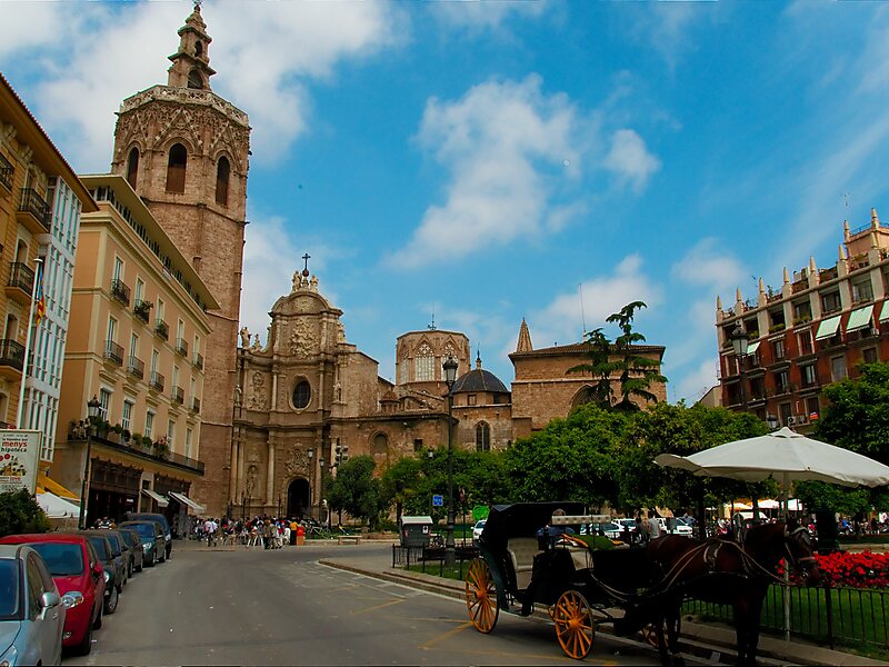 Площадь королевы