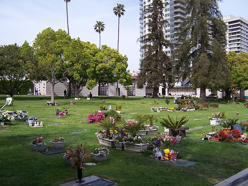 Westwood Village Memorial Park Cemetery in Westwood, Los Angeles ...