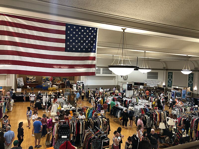 Randolph Street Flea Market