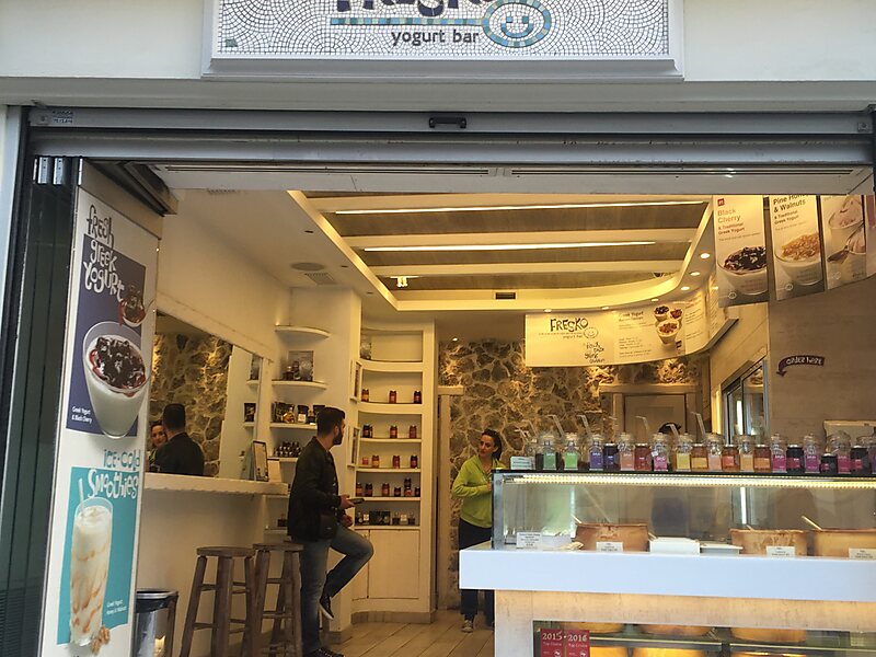Fresko Yogurt Bar