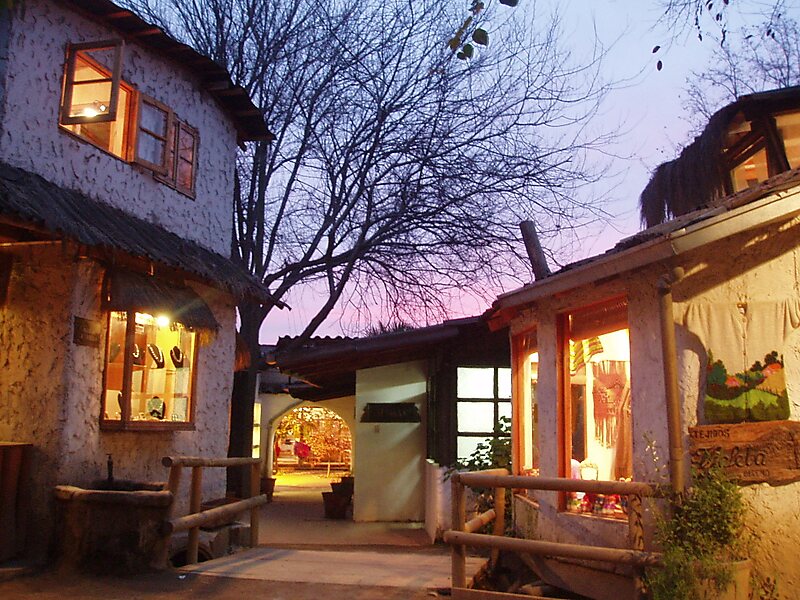 Los Dominicos Handicraft Village