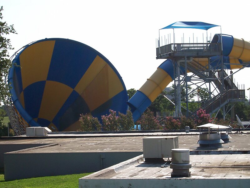 six flags hurricane harbor slides